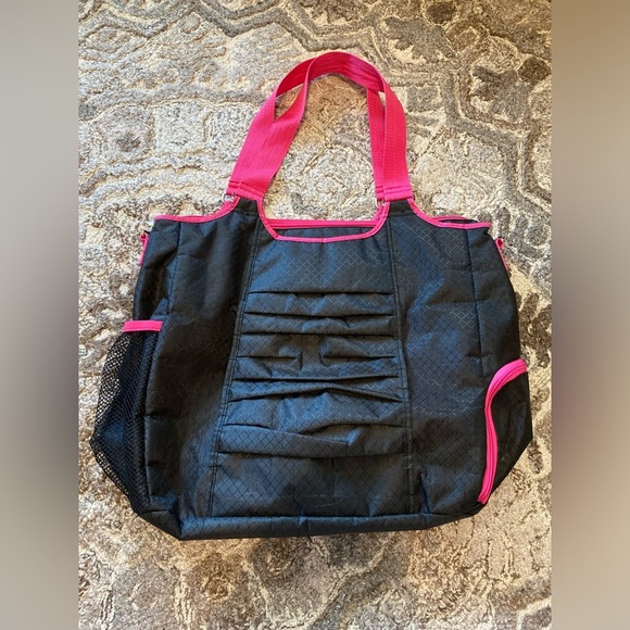 Thirty-One 31 All Pro Tote Pool Beach Gym Yoga Travel Diaper Bag Black and Pink - Picture 1 of 11